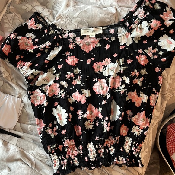 Cute floral crop top - Picture 1 of 3